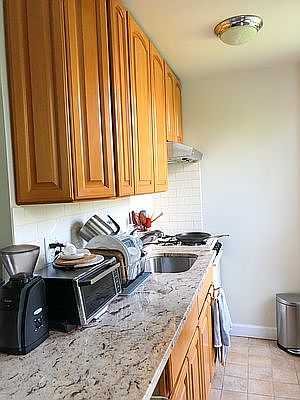 4th image of 353 Degraw St APT 2