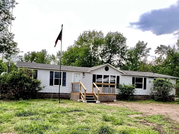 108 W Sycamore St, Weir, KS 66781