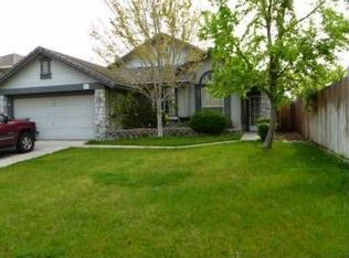 424 Van Dyken Way, Ripon, CA 95366