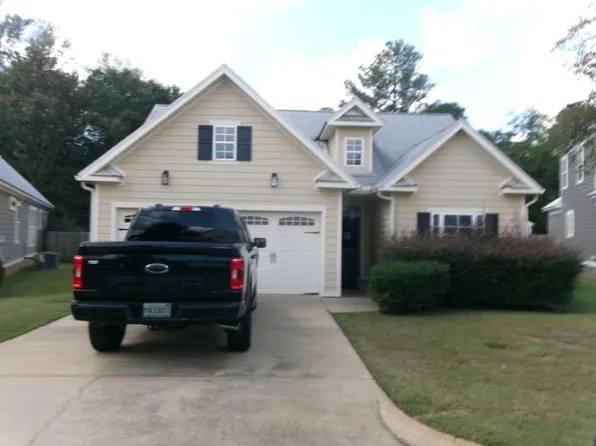 242 Chloe Ct, Dothan, AL 36303