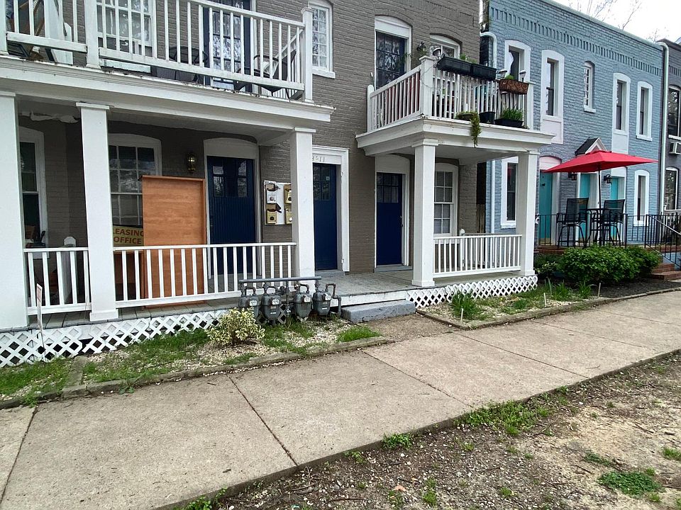 1st image of 3211 Ellwood Ave APT B