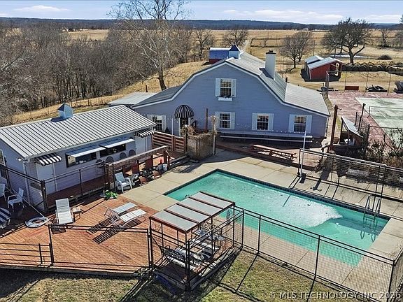 3rd image of 168 Murray Ln