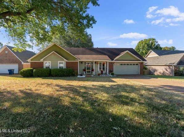 7427 Ivywood Ln, Olive Branch, MS 38654