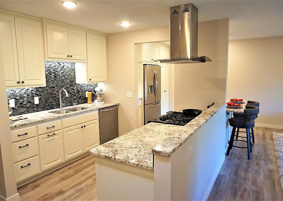 1st image of 7520 Cahill Rd APT 320A