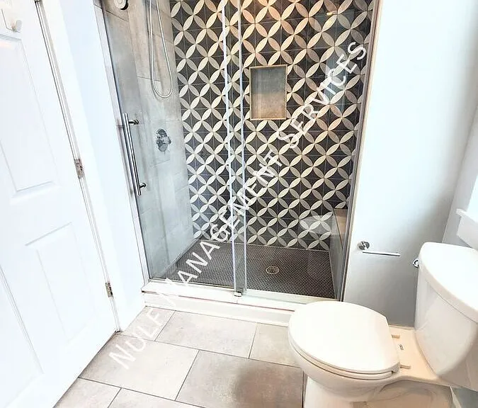 6026 Butler St #2 — Photo 5