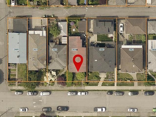 1st image of 2935 Adanac St