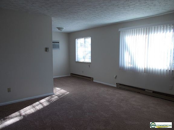 Living room to Dining Rm View