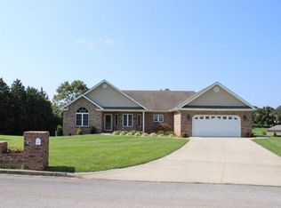 73 Mountain Air Dr, Somerset, KY 42503
