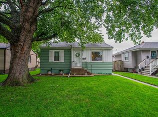 7042 Northcote Ave, Hammond, IN 46324