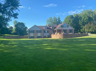 5730 Carriage Ln, Mount Pleasant, MI 48858