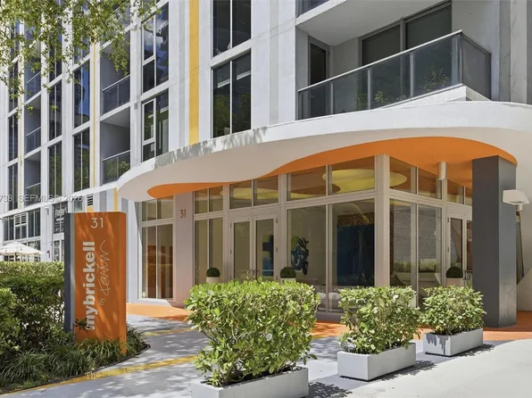 31 SE 6th St APT 2504, Miami, FL 33131