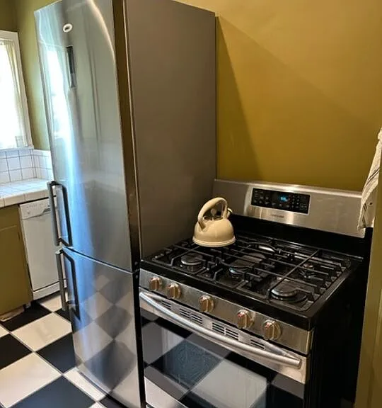 1201 S Ogden Dr — Photo 18