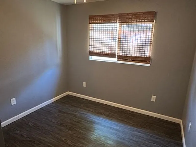 1629 Basler St — Photo 11