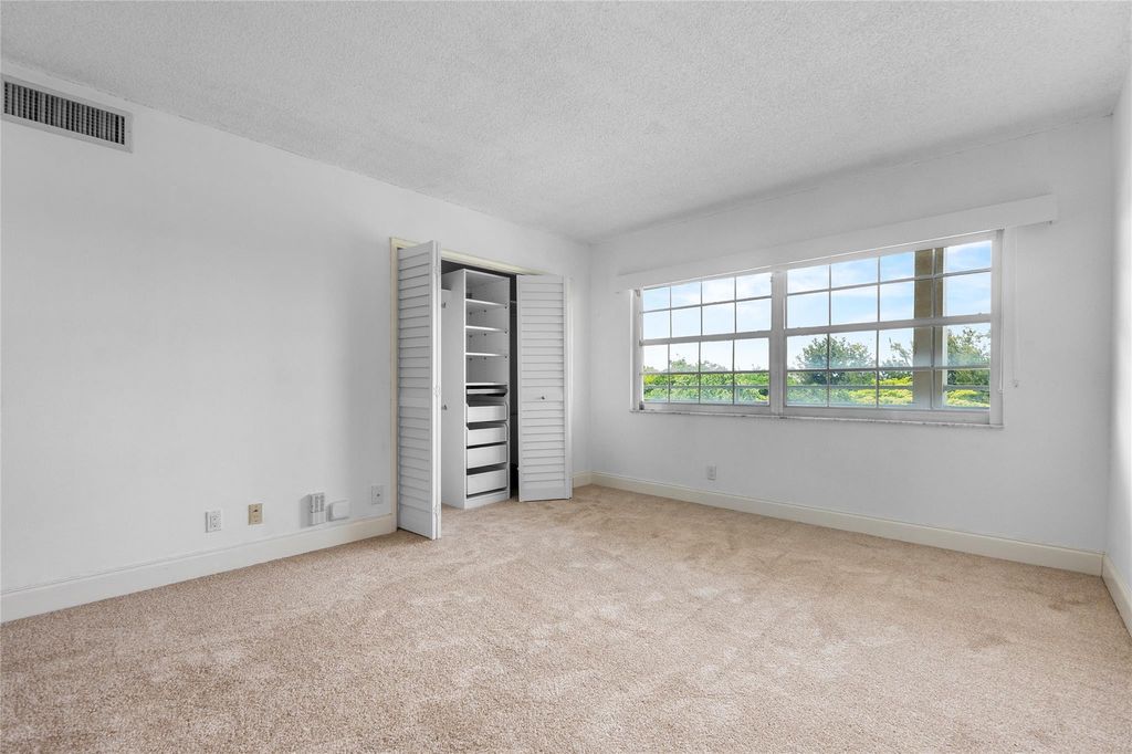 535 Oaks Drive #508, photo 9