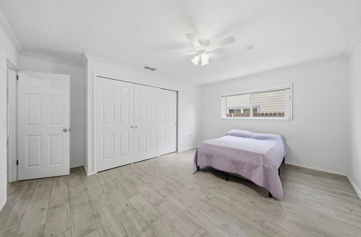 3 bed, 1310 sqft, $1,650 — Photo 1