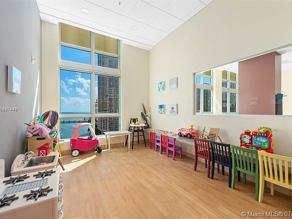 4th image of 300 S Biscayne Blvd #T-3006