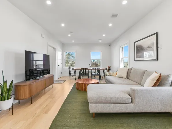 17 Akron St #2, Roxbury, MA 02119