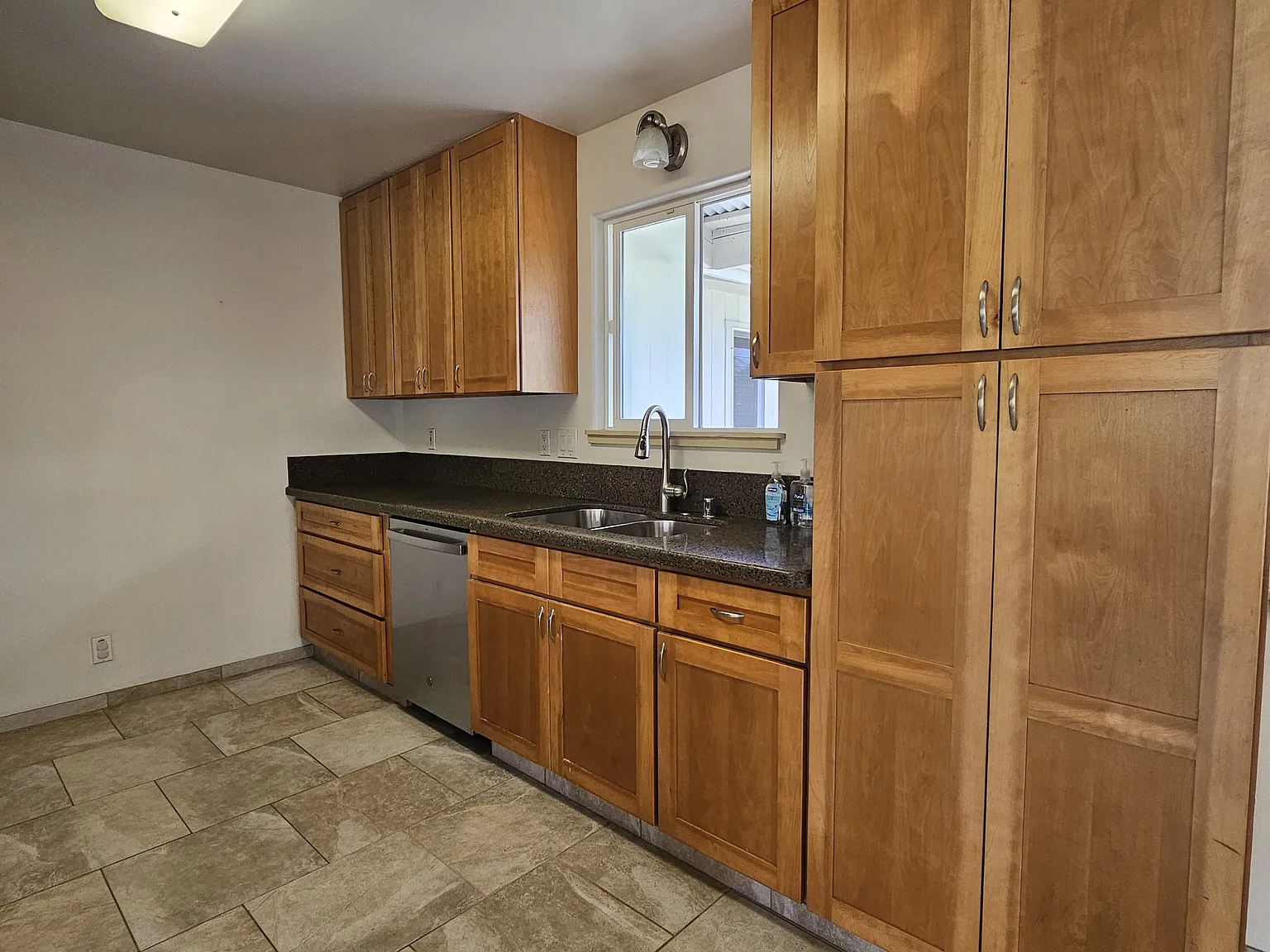 Enos - 15-1331 24th Avenue - 1 — Photo 4