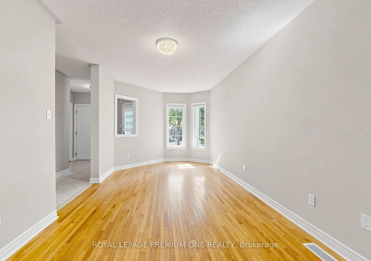 3 bed, $3,400 — Photo 4