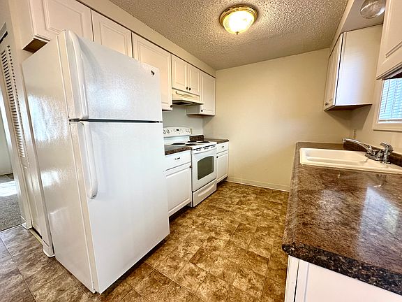 5th image of 1632 SW Lava Ave #49