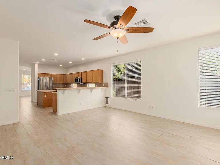 3441 E Bruce Ave — Photo 14