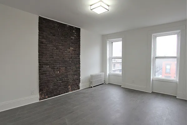 Rented by Compass | media 9