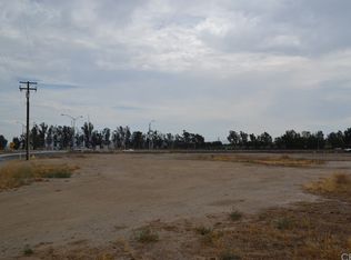 2 S G St, Perris, CA --
