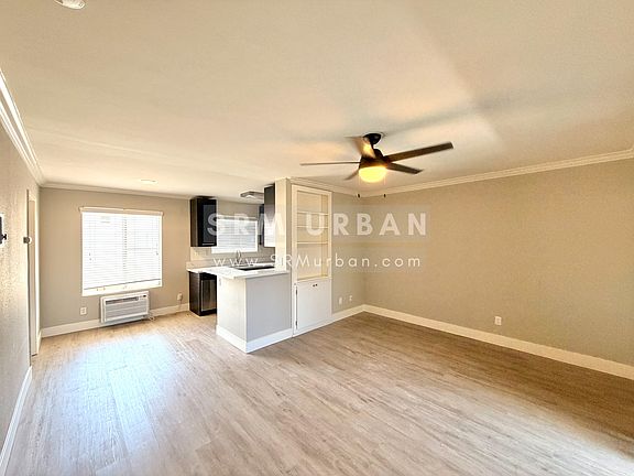 4th image of 4612 Ohio St #23
