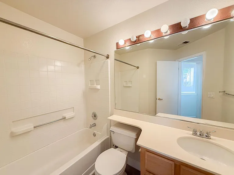 2527 Baywood Way — Photo 12