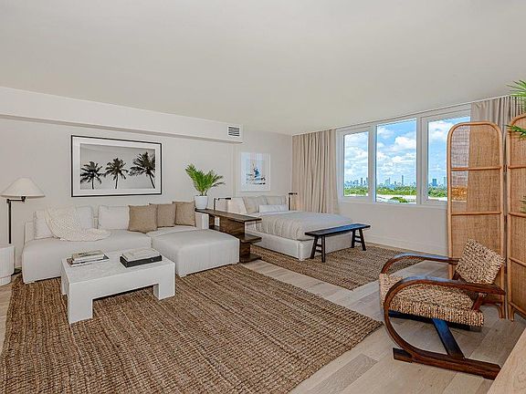 4th image of 2301 Collins Ave APT 1231