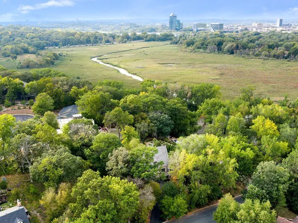 4634 Kingsdale Dr, Bloomington, MN 55437