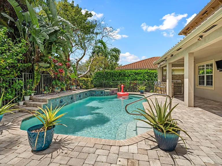 10652 Ivanhoe Ln — Photo 6