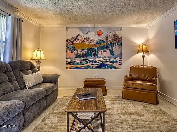 3rd image of 625 S Asbury Dr APT 16