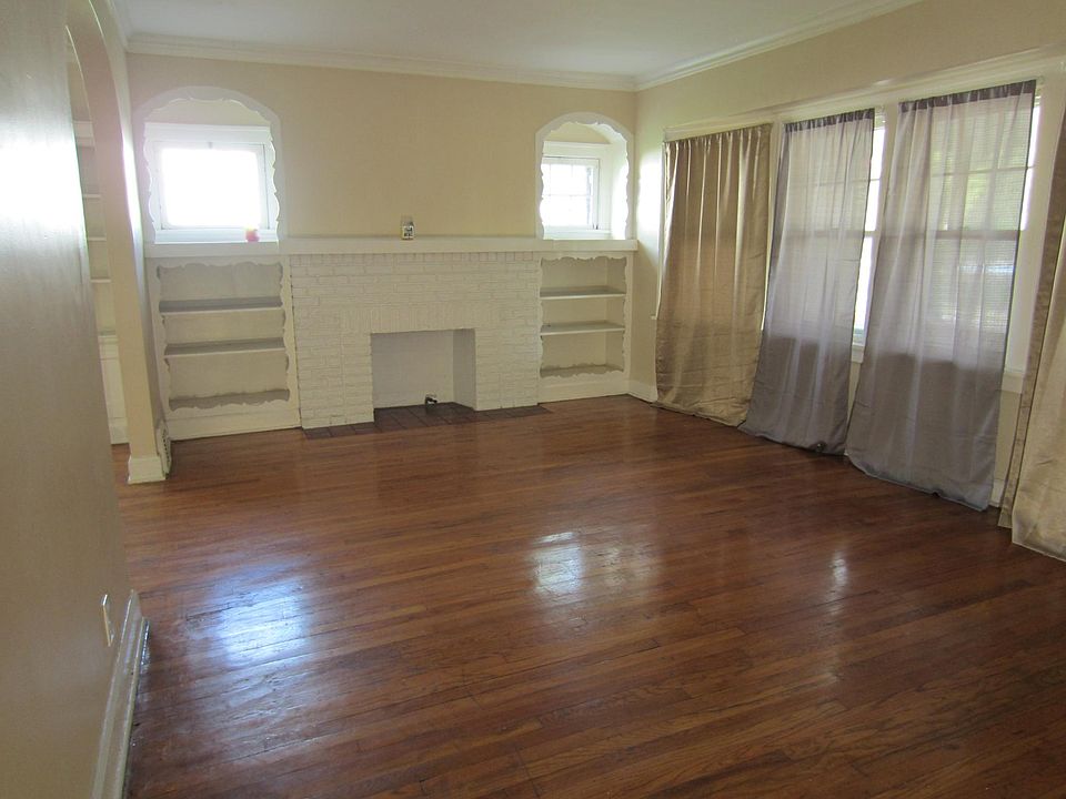 1st image of 3828 E 149th St