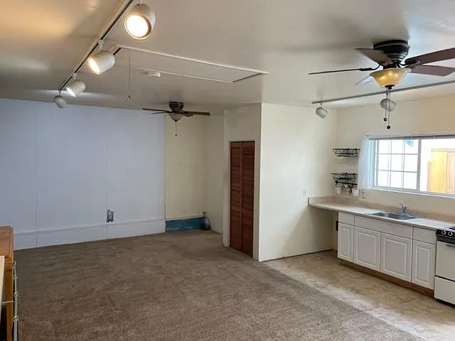 Building Photo - 4338 Camerino St #B