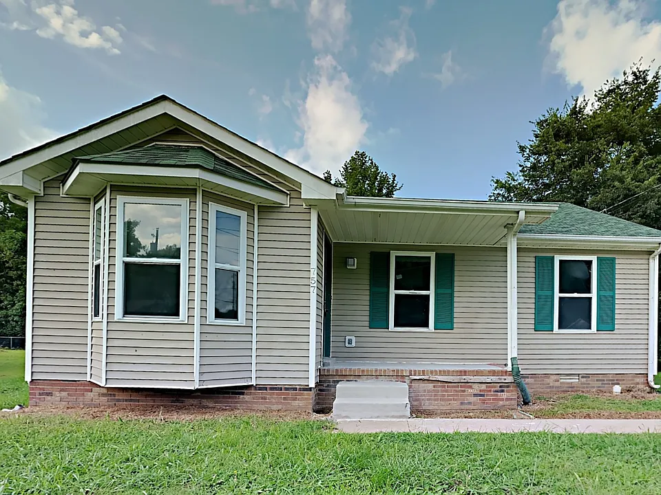 757 Spees Dr