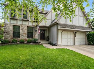 11942 S Hallet St, Olathe, KS 66062