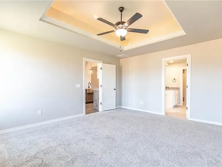 4201 Clevenger Dr — Photo 11