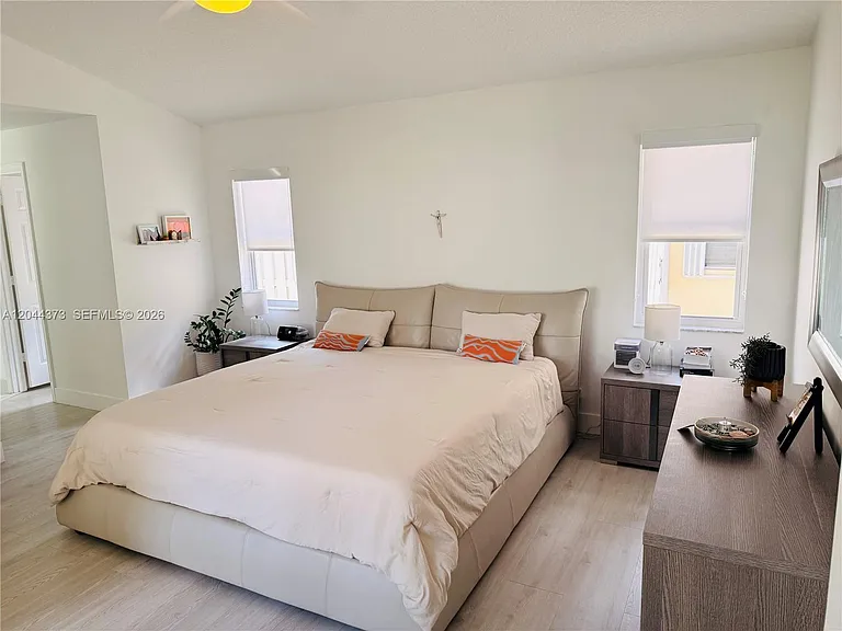 646 Stanton Dr — Photo 16