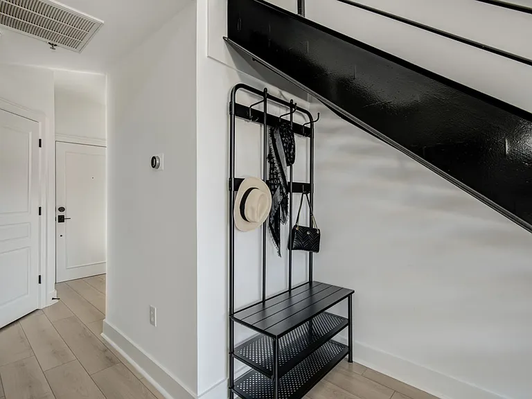115 E Park Ave E #411 — Photo 16