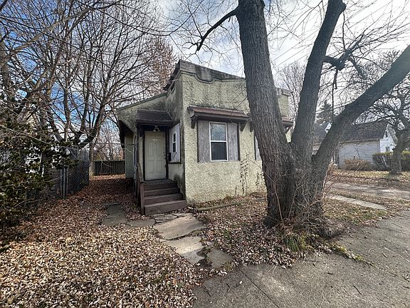 4th image of 445 N Tacoma Ave
