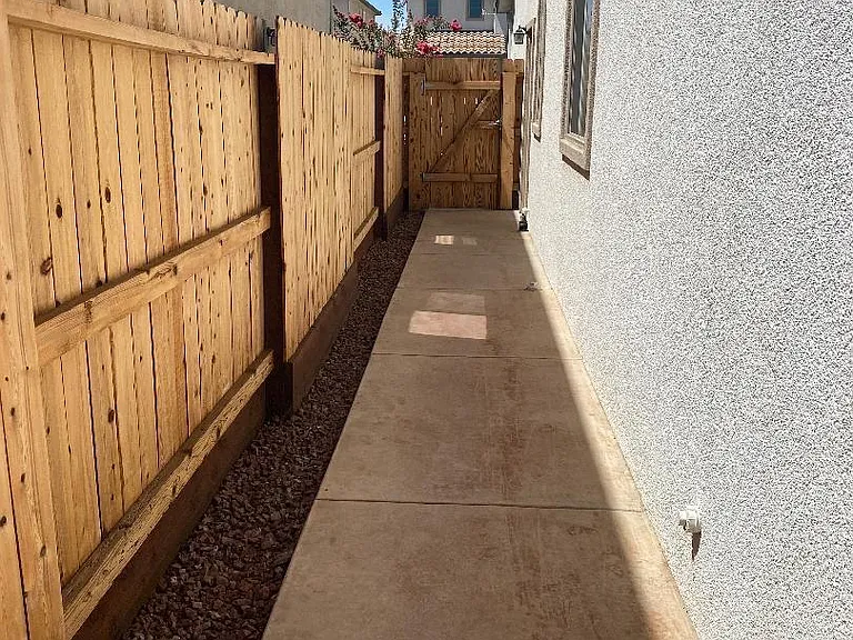 3636 Landmark Cir — Photo 28