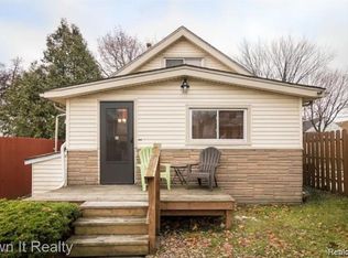 2358 Neibel St, Hamtramck, MI