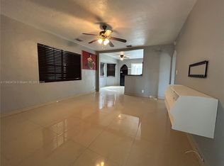 2551 Wiley St, Hollywood, FL 33020