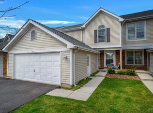 834 Golf Course Rd, Crystal Lake, IL 60014