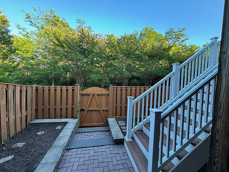 25570 Creekmore Ter — Photo 4
