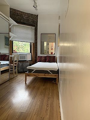 1st image of 314 W 90th St APT 3b