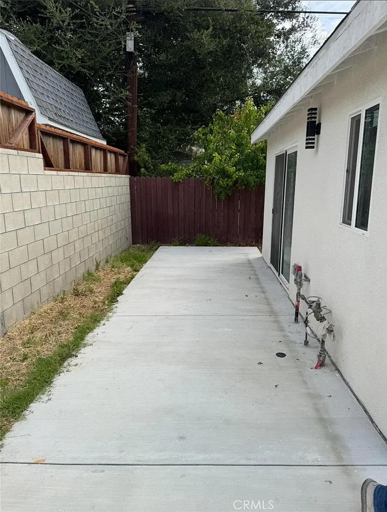2 bed, 1.5 bath, 753 sqft, $2,700 — Photo 3