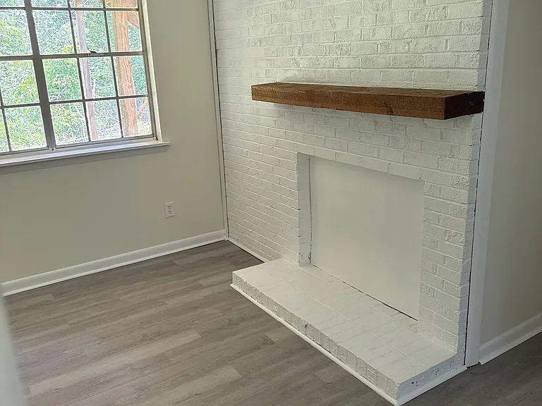 1737 Magnolia St — Photo 9