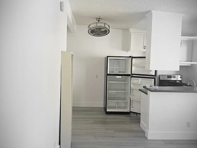 1207 S Catalina St #2 — Photo 7